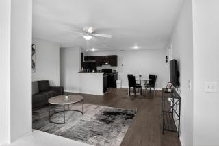 Comfortable 2BR Home Away Stay - 0