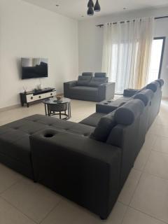 Flora House - 6