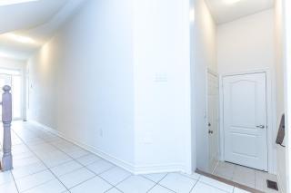 Home in Waterdown - 3