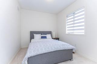 Home in Waterdown - 8