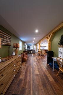 The Little Cabin on Old Main Rd - 6