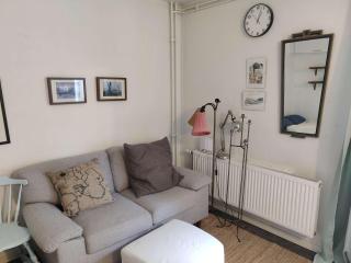Modern Studio-Apartment Close to Stockholm - 1