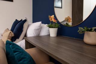Stylish City Centre Studio, Sleeps 2 - 5
