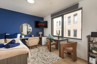 Stylish City Centre Studio, Sleeps 2 - 8