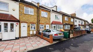 4 Bedroom house, 6 beds in East Ham - London - 3