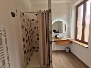 Les Nuitées de Bois Renaud Chambres d'Hôtes LA P'TITE MAISON - 3