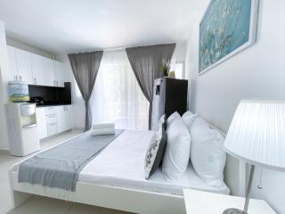 Tropical Suites Studios Hotel - Beach Club, Spa, Restaurants - playa Los Corales - 9