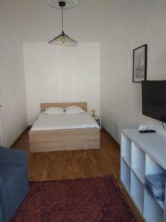 Quiet apartment in Mézières-sur-Seine - 2