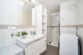 Central Bright and Spacious Appt - 1