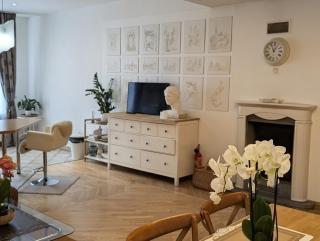 Spacious Apartment in Old Town Riga - 1