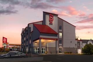 Red Roof Inn & Suites Philadelphia - Bellmawr - 5