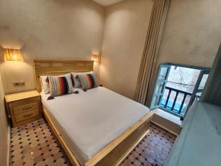 Charming 4 Floor Private House with Fast WiFi and Sunny Terrace - 5