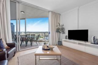 RYEVA Stays - Free Parking, Pool, Gym & Sauna - 8