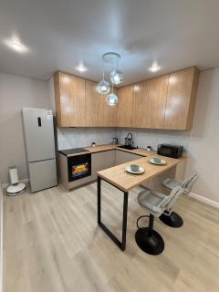 A comfortable apartment with designer upgrade - 4