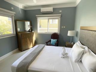 Royalty Vacation Home - 6