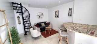 Petite maison, en ville - quartier calme - 0