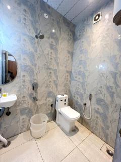 Hotel Girraj Inn - 4