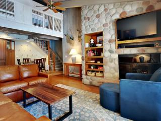 Timberline Condominiums 1 Bedroom plus Loft Deluxe Unit A3F - 7