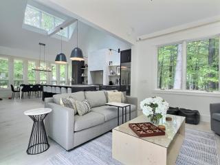 Modern Luxury Home Pool & Spa at Warren Dunes - 2