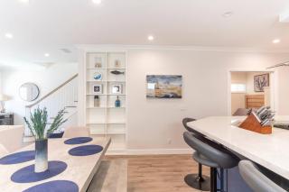 Family Beach House, 400ft to Beach, Parking, BBQ - 7
