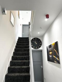 Hazel Single Room with Private Bathroom - 3