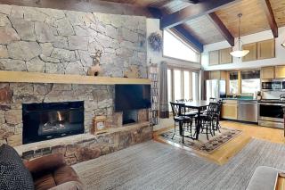 Timberline Condominiums 2 Bedroom plus Loft 2 Bath Standard Unit B3E - 5