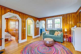 Blocks to Beach & Eats! Elk Rapids 'Cozy Cottage' - 6