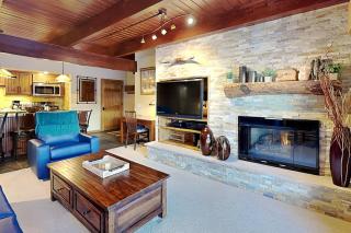 Timberline Condominiums 1 Bedroom Deluxe Unit C1B - 7