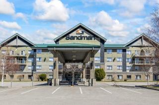 Sandman Hotel & Suites Calgary West - 9