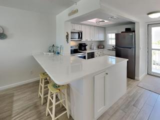 Pointe South 302 - 4