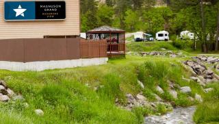 Magnuson Grand Rushmore View - 1