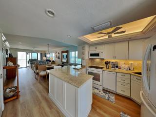 Pointe South 307 - 4