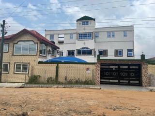 Top Base Apartments - 3