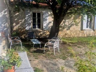 Maison moderne, animaux admis - 8 pers. - FR-1-879-30 - 0