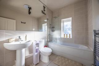 The Docks On Your Door - Unique Interiors - Sleeps 3 - 5