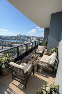 Large 3BR / pool / gym / Jacuzzi / Sauna / grill - 7