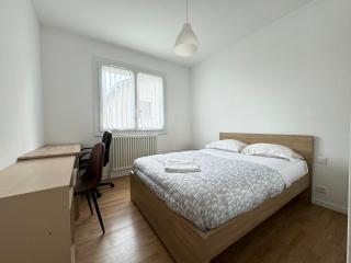Logement dans une maison au premier étage - 8