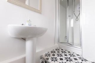 2 Bedroom City Apartment - 9