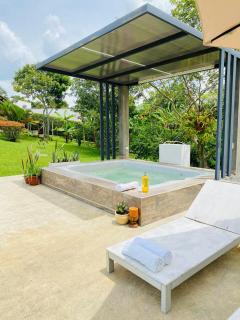 Refugio Botánico en Cerritos pereira Jacuzzi y naturaleza - 5