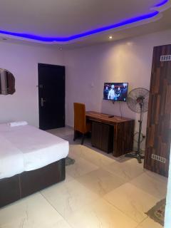 Mambillah Hotel Ikorodu - 5