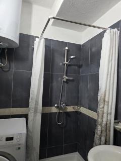 Sea Whisper Apartment - 1