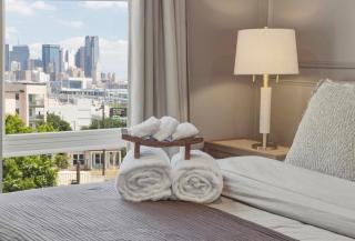 Prime Dallas Skyline Rooftop, Firepit and Private Garage - 7