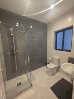 Luxury Waterfront 3BR Apartment with Large Terrace - 1