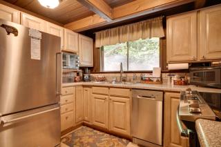 'Snuggle Inn' in the Heart of Chalet Village! - 6