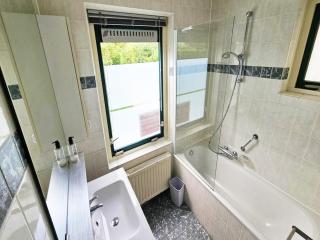Modern Beach Retreat Sauna - 4