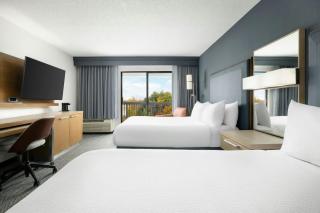 Courtyard by Marriott Concord - 5