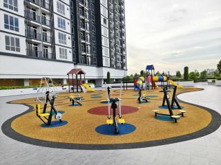 Nailong X Amberwood-One House enjoy 2 Design Theme I Super enjoy for Family & Friends 10pax - 8