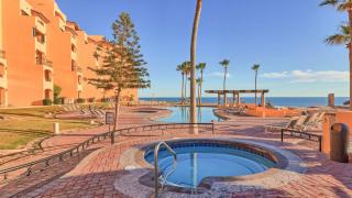 Ground Level Condo near Pool Princesa B-101 - 1