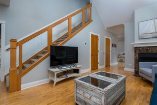 5 Bedroom Coastal Beach House - 2 Blocks to South Beach! - 3