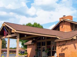 Charles Wesley Motor Lodge Downtown Broken Bow- Hochatown - 6